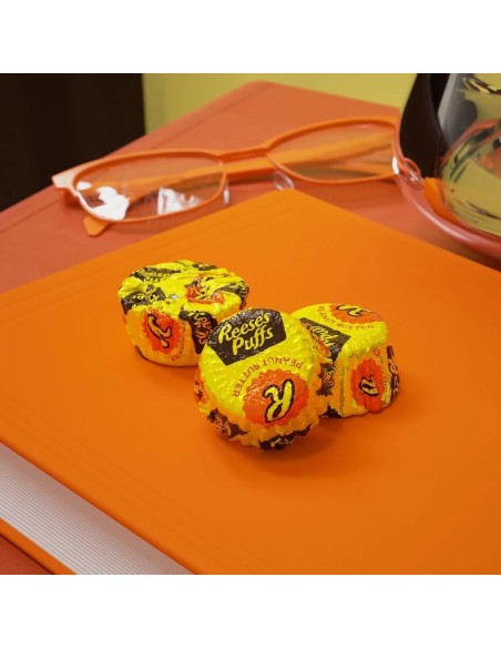 Mini tazas de cacahuete de Reese's con bolitas de Reese's