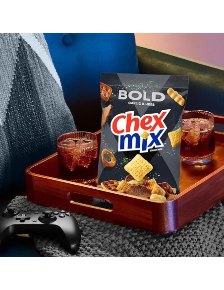 Chex Mix Bold Garlic & Herb Snack Mix 226g