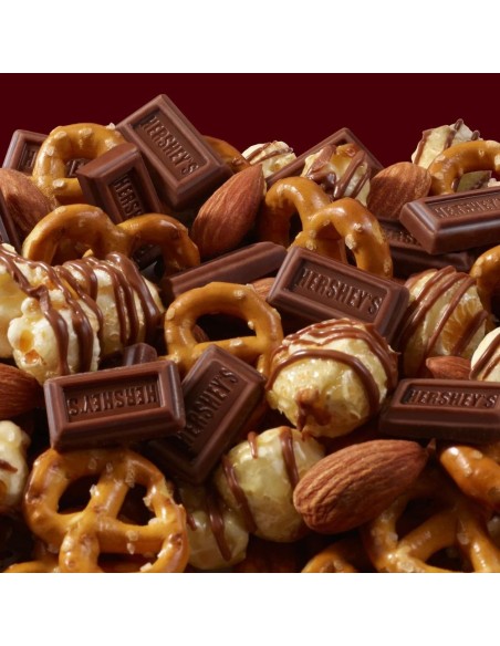 Hershey's Popped Snack Mix