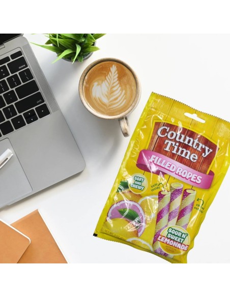 Limonata agrodolce con corde piene di tempo di campagna